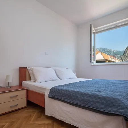 Ap Mirko - 3 Bedrooms In Center Omiš
