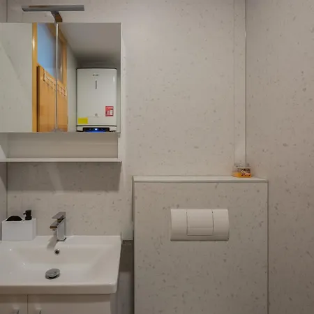 Apartment Ap Mirko - 3 Bedrooms In Center